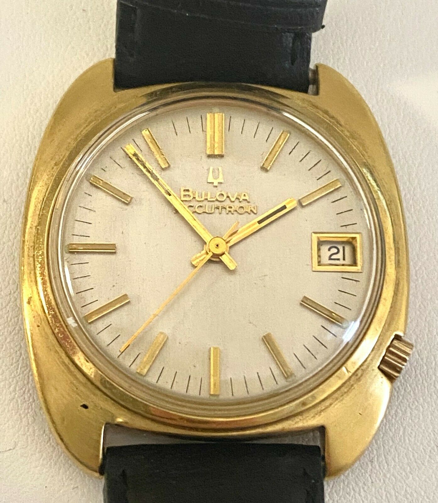 Mans Bulova Accutron 218 c.1969 Cal. 2181 18k Solid Gold