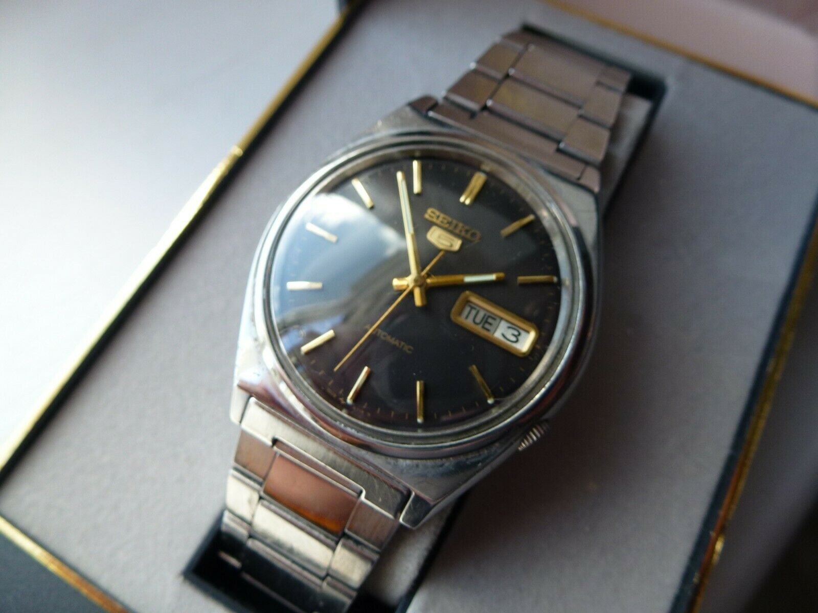 SEIKO 5 AUTOMATIC 7009 3140 JULY 1989 STUNNING WatchCharts