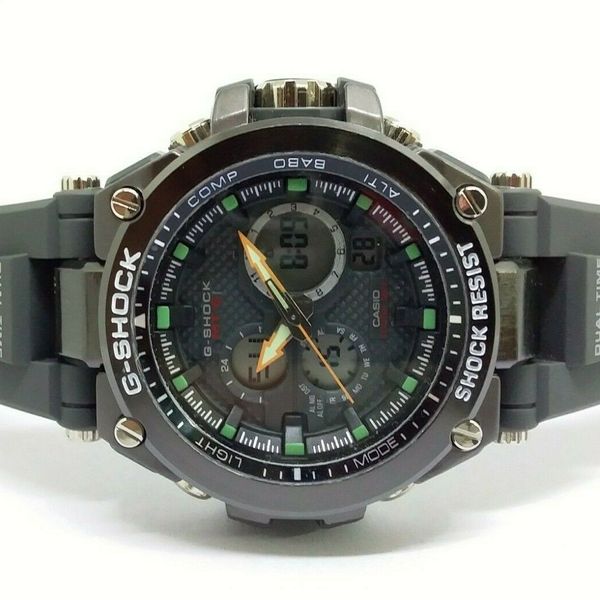 USED MEN'S MT-G CASIO G-SHOCK 5369 MTG-S1000D TOUGH SOLAR WR20BAR