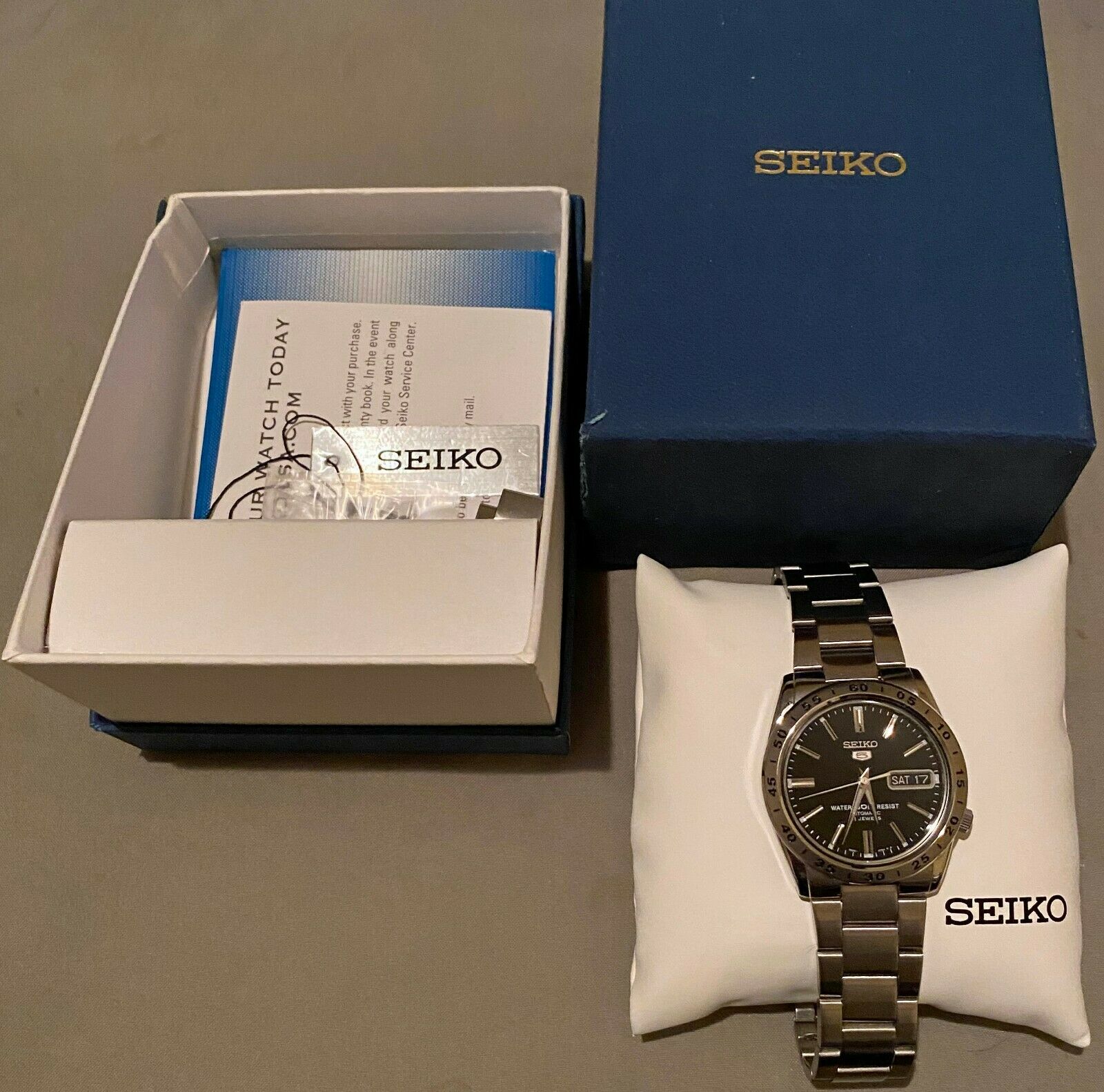 Seiko SNKE01K1 Stainless Automatic Mechanical Watch *Excellent Condition* | WatchCharts
