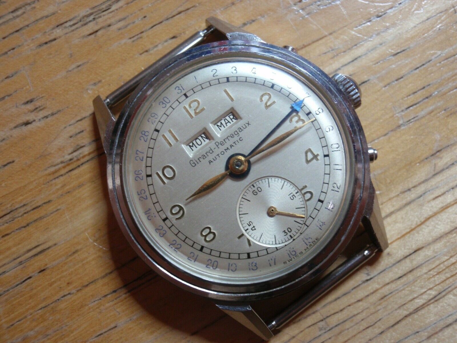 Vintage GIRARD PERREGAUX Bumper Automatic Triple Date