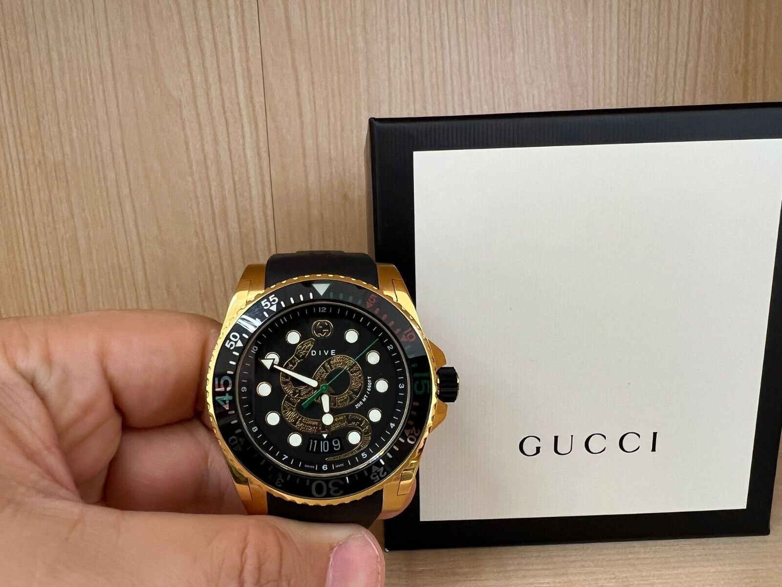 Gucci snake dive discount watch