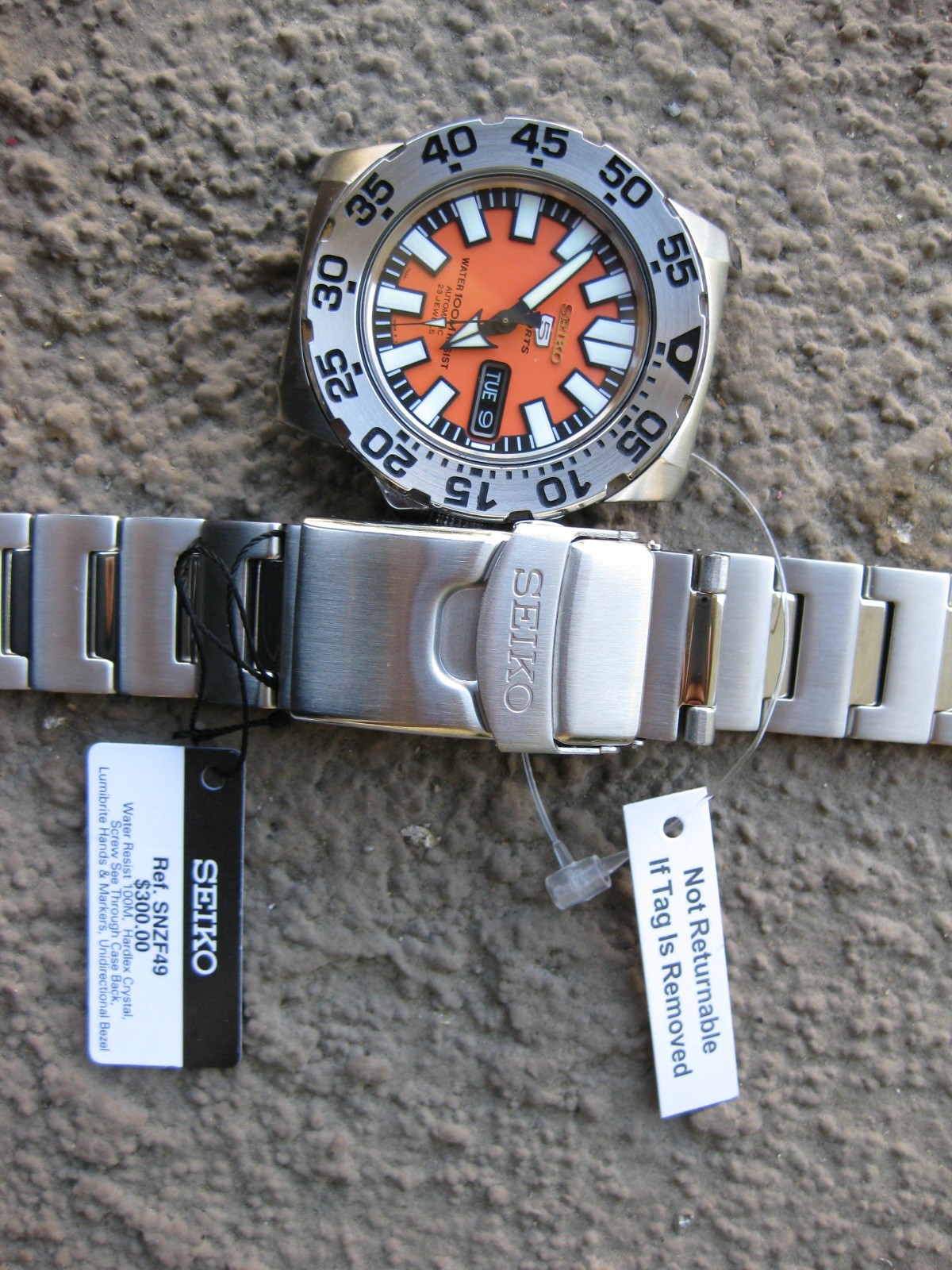 Seiko mini 2024 monster orange