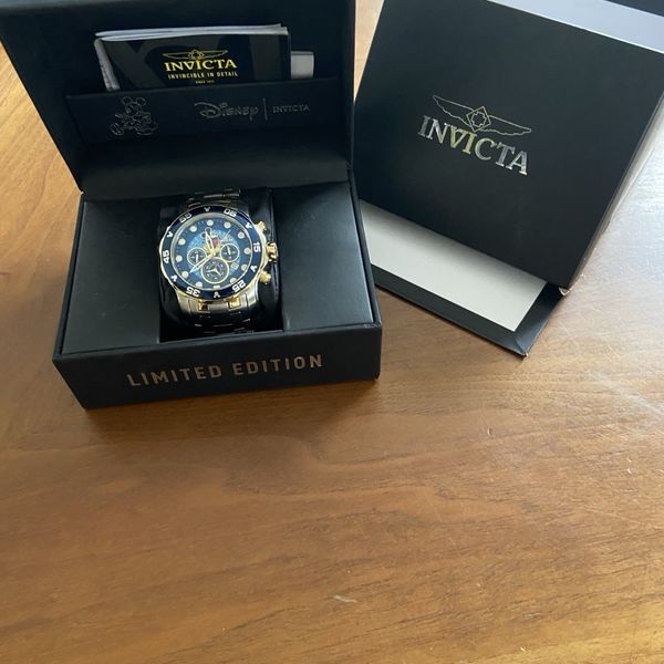 Disney Invicta Collection Invicta Men's Disney Collection Limited Edition Mickey Mouse ...