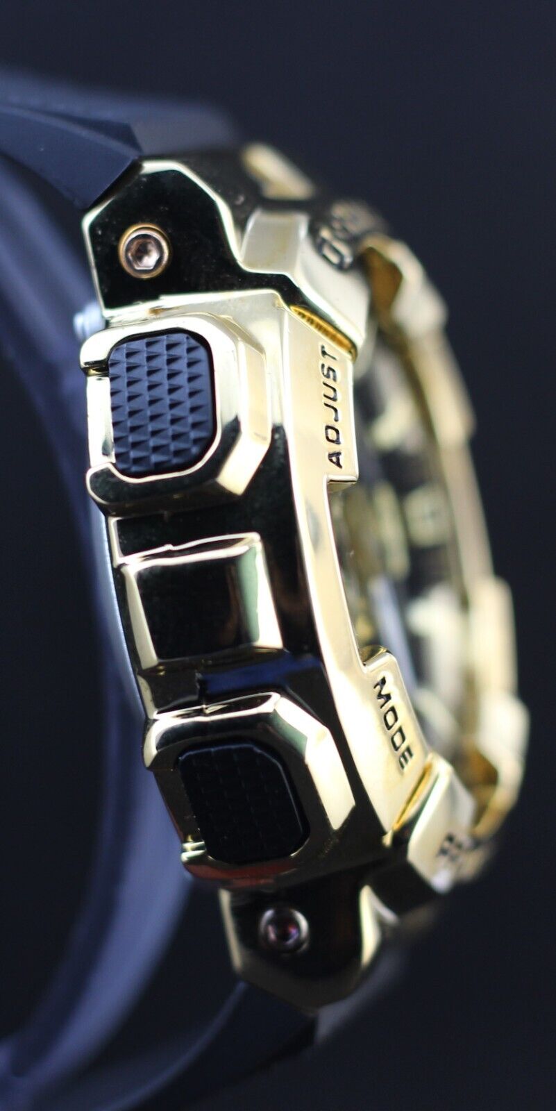 Used Casio 5553 G-Shock ( GM-110G-1ADR ) Analog-Digital Used Casio 5553 G-Shock ( GM-110G-1ADR ) Analog-Digital