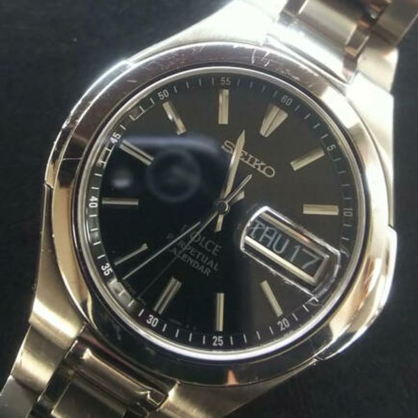 Seiko Dolce Perpetual Calendar Quartz 8F330030 Day/Date Men's Watch