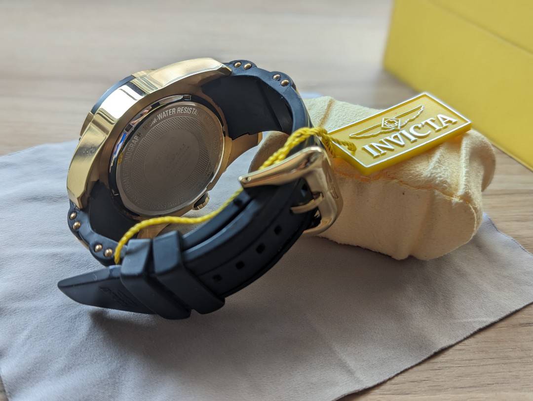 Invicta 25835 on sale