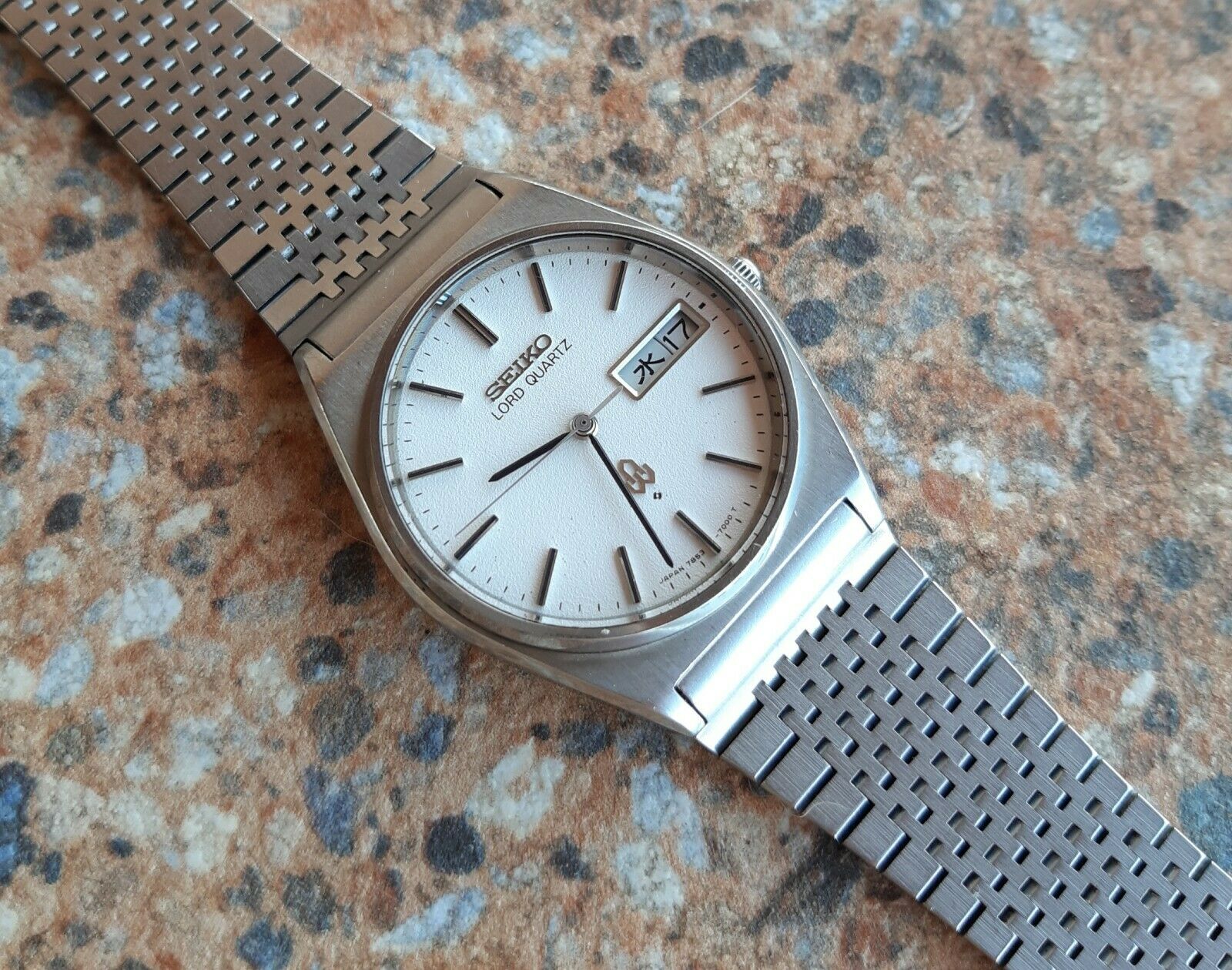 Vintage Seiko Lord Quartz JDM Kanji 7853 7000 March 1978 Textured