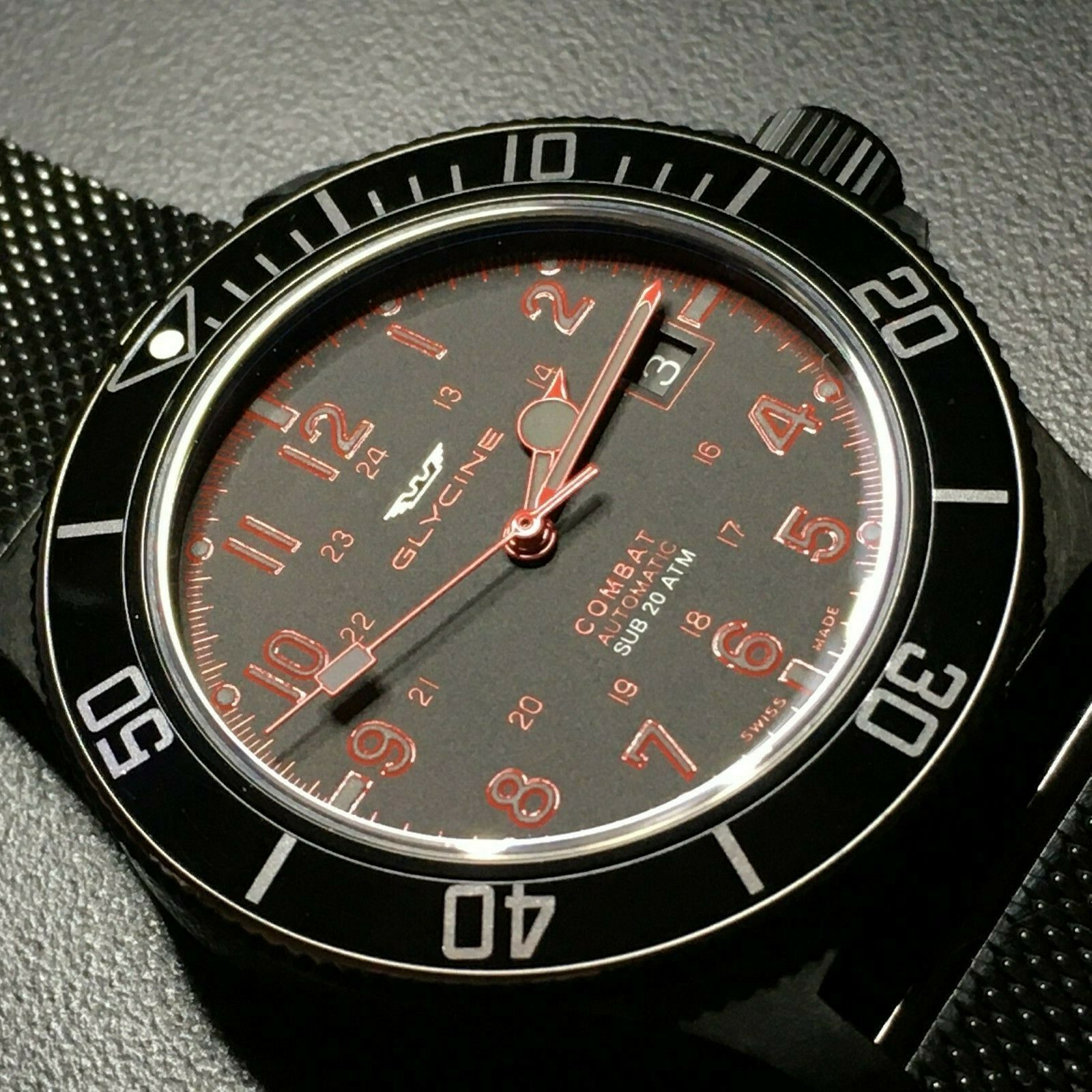 Glycine Combat Sub GL0080 Black PVD Swiss Made 200M Dive Watch