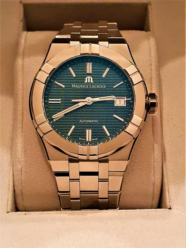 FS Maurice Lacroix Aikon 39mm green WatchCharts