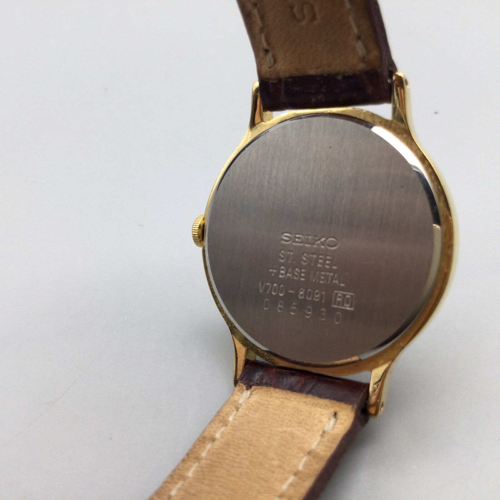 Vintage Seiko Watch Women 26mm Gold Tone V700-6091 Leather 