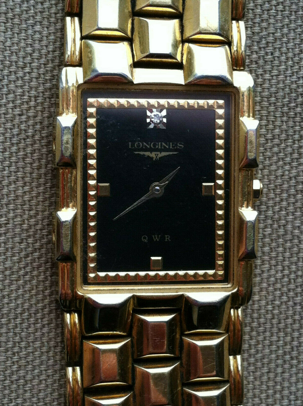 Vintage Longines QWR SWISS Quartz Black Dial Two Tone Stainless