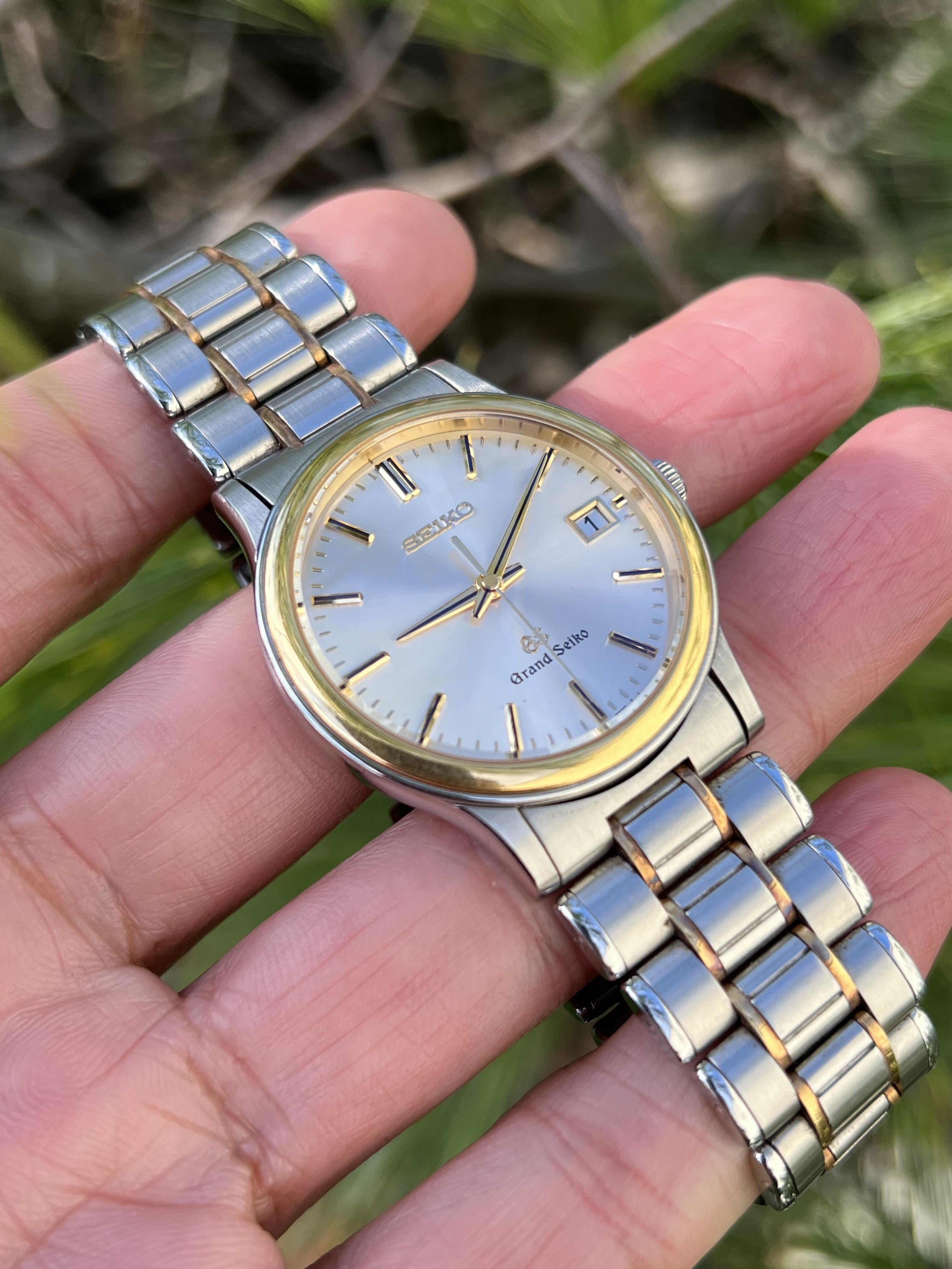 Grand seiko cheap quartz champagne dial