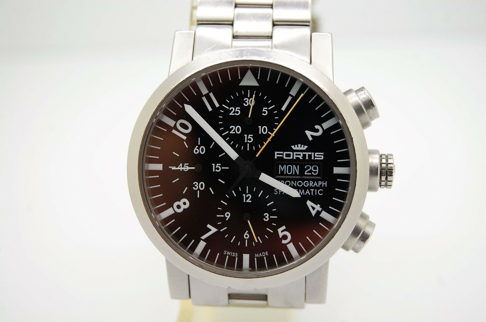 Fortis best sale chronograph spacematic