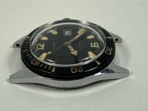 Vintage 1969 Timex Skindiver Waterproof 200 Feet Dive Watch