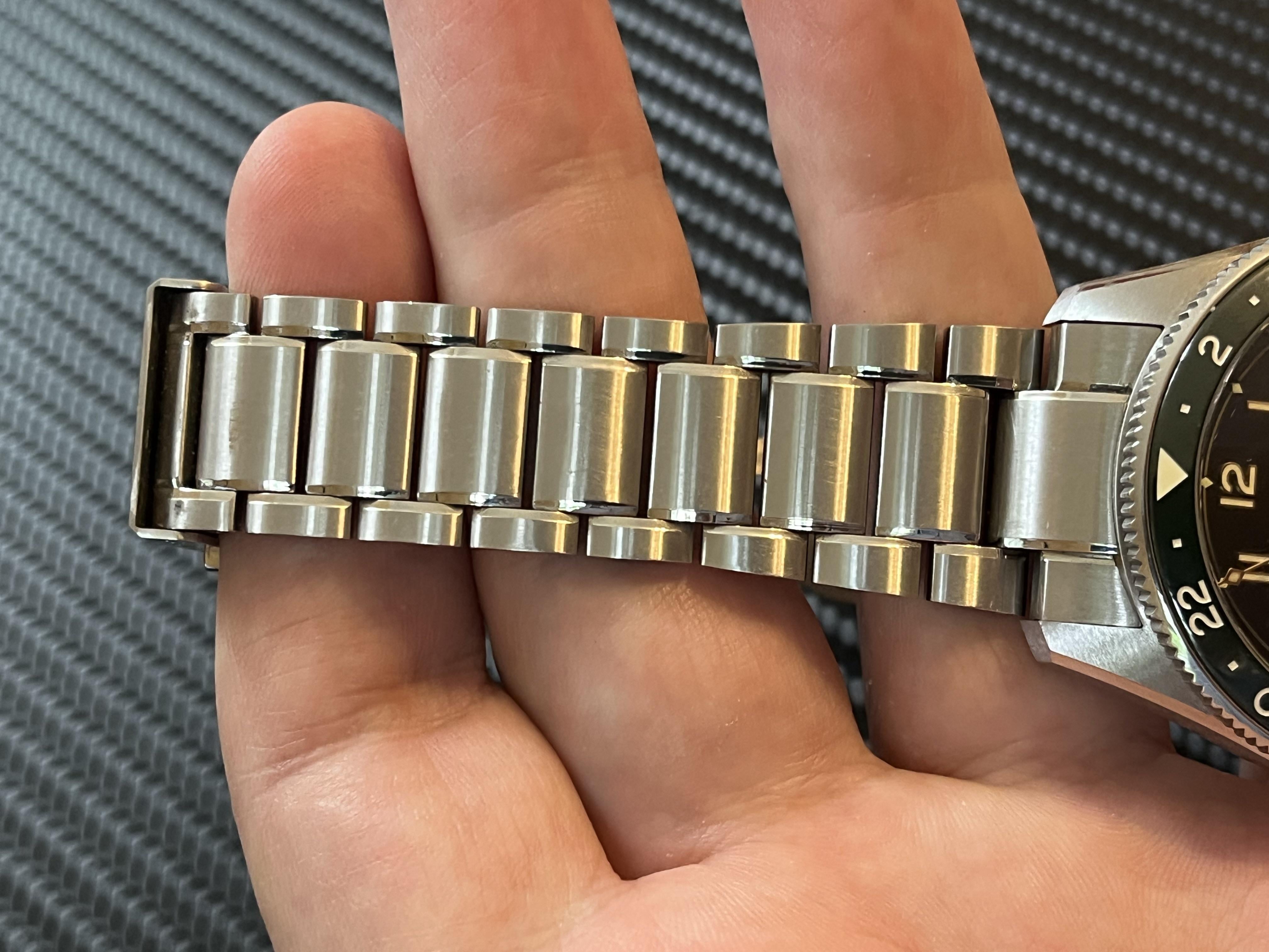 WTS] Longines Spirit Zulu Time 42mm Green Bezel L38124636