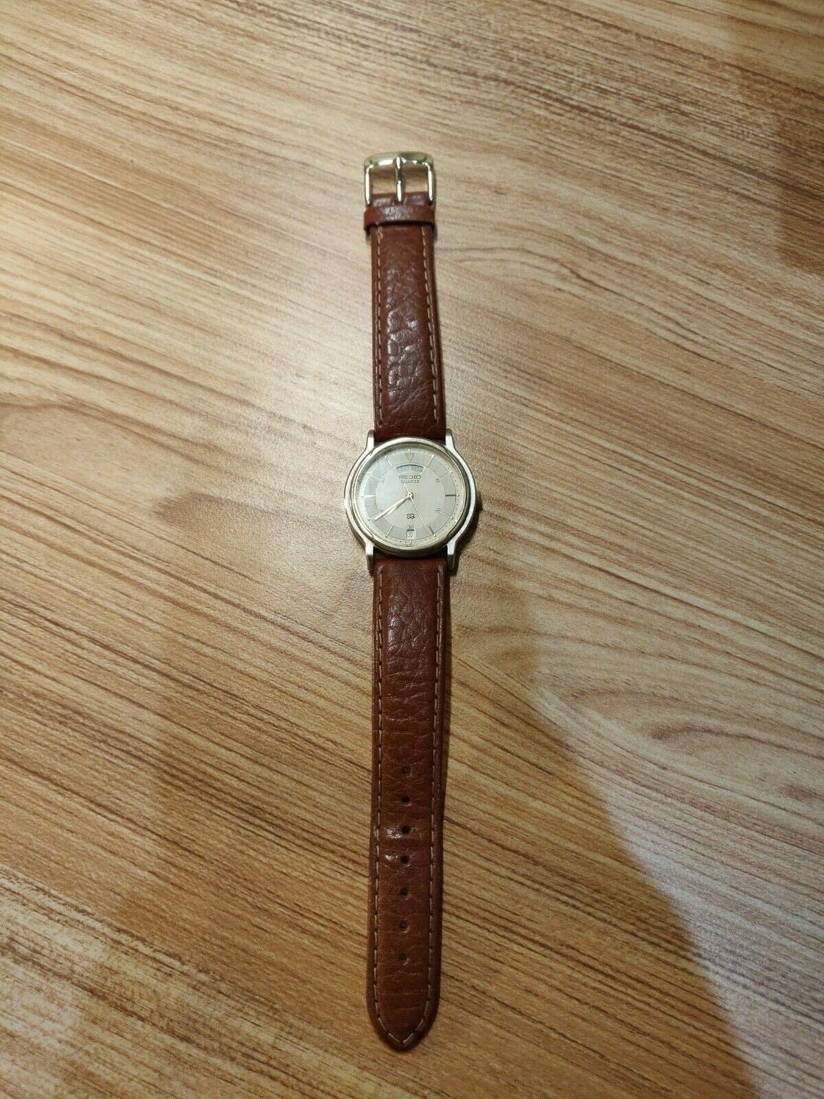 Rare Vintage Seiko Quartz 5Y23-6A19 Daydate, New battery 