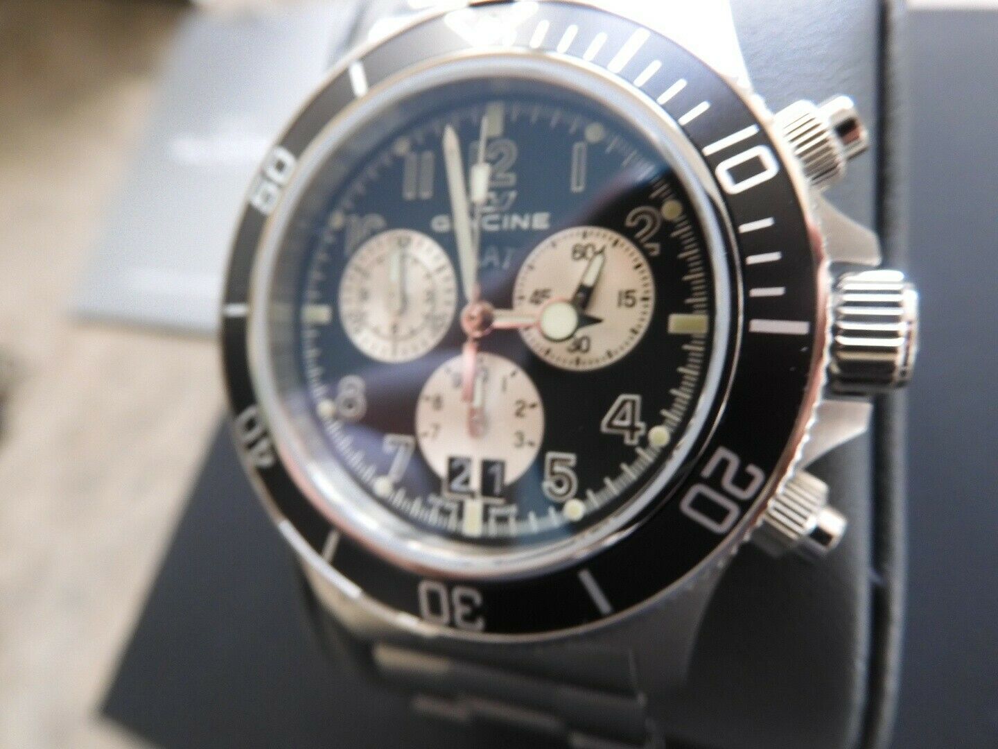 Glycine combat chronograph discount gl1005