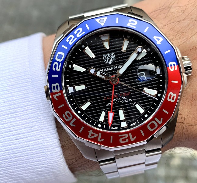 TAG Heuer Aquaracer Calibre 7 Automatic Watch with Blue and Red Case