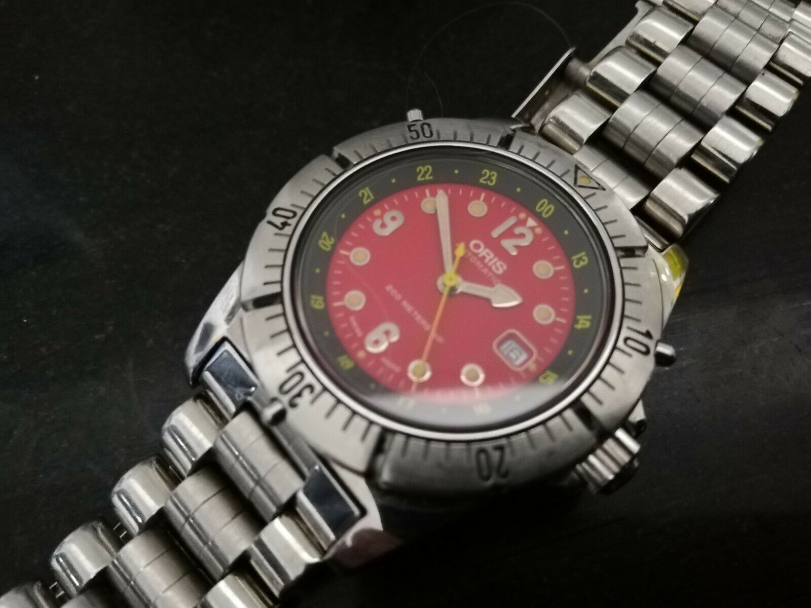 RARE ORIS RED DIAL DIVE WATCH 7457 AUTOMATIC MIDSIZE 34MM