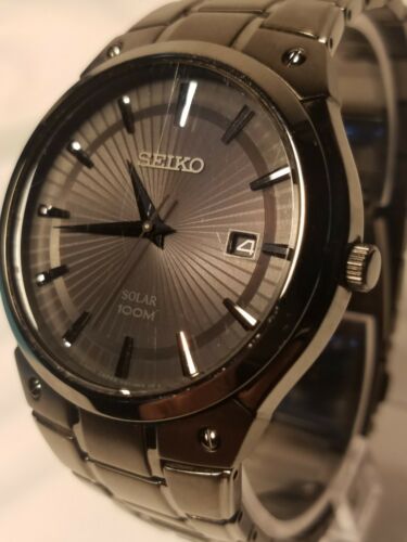 SEIKO V157 0AV0 R2 SOLAR WATCH READ FULL ITEM DESCRIPTION