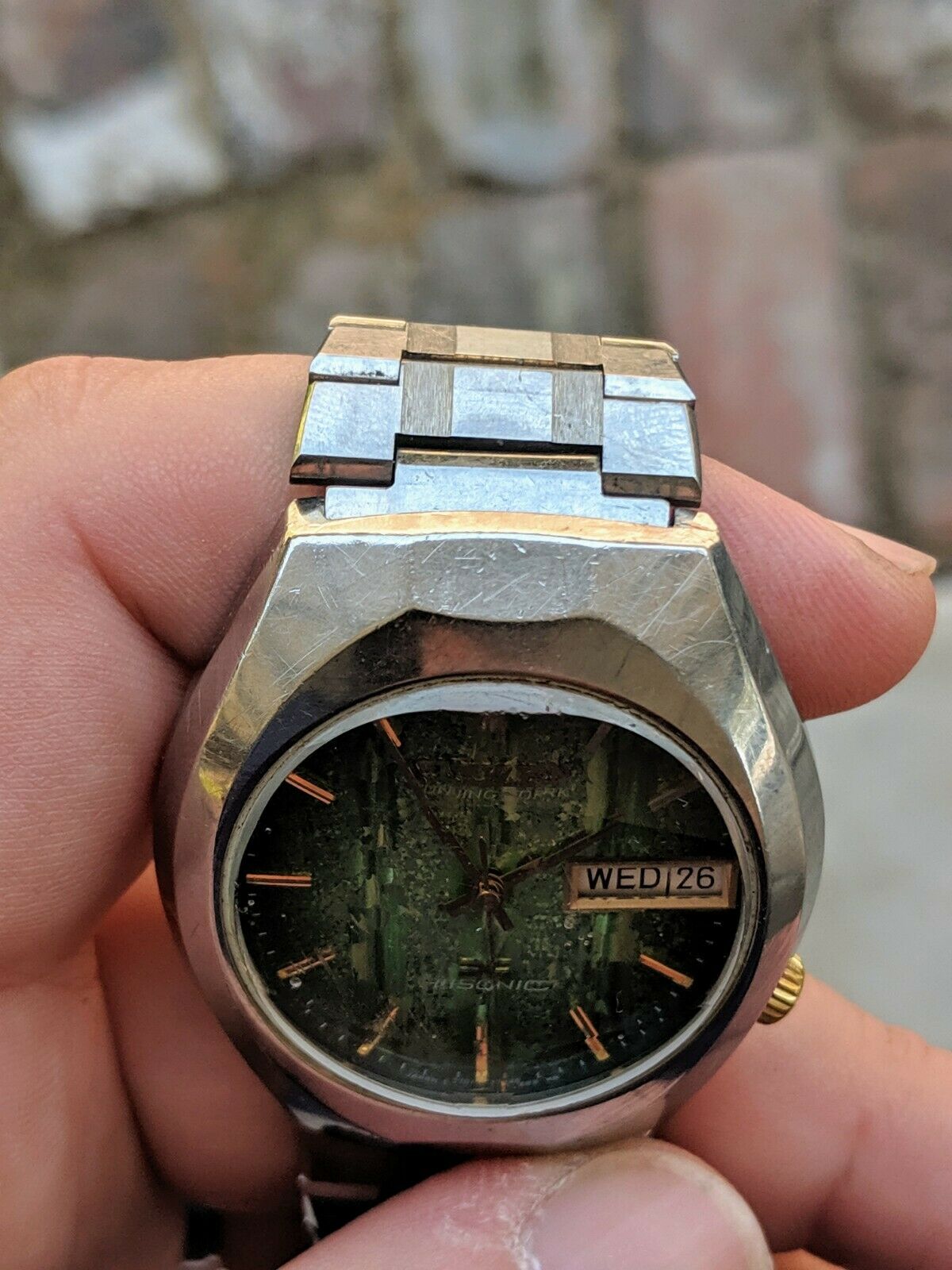 時計 CITIZEN TUNING FORK 3701-370201 (T107) Vintage '74 Citizen HiSonic 3701 Tuning Fork Watch, Works, Orig
