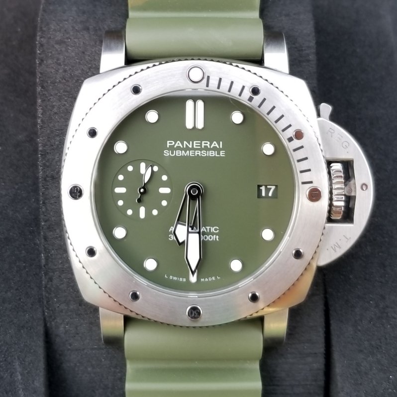 PANERAI SUBMERSIBLE PAM01055 Verde Militare 500 piece limited edition ...