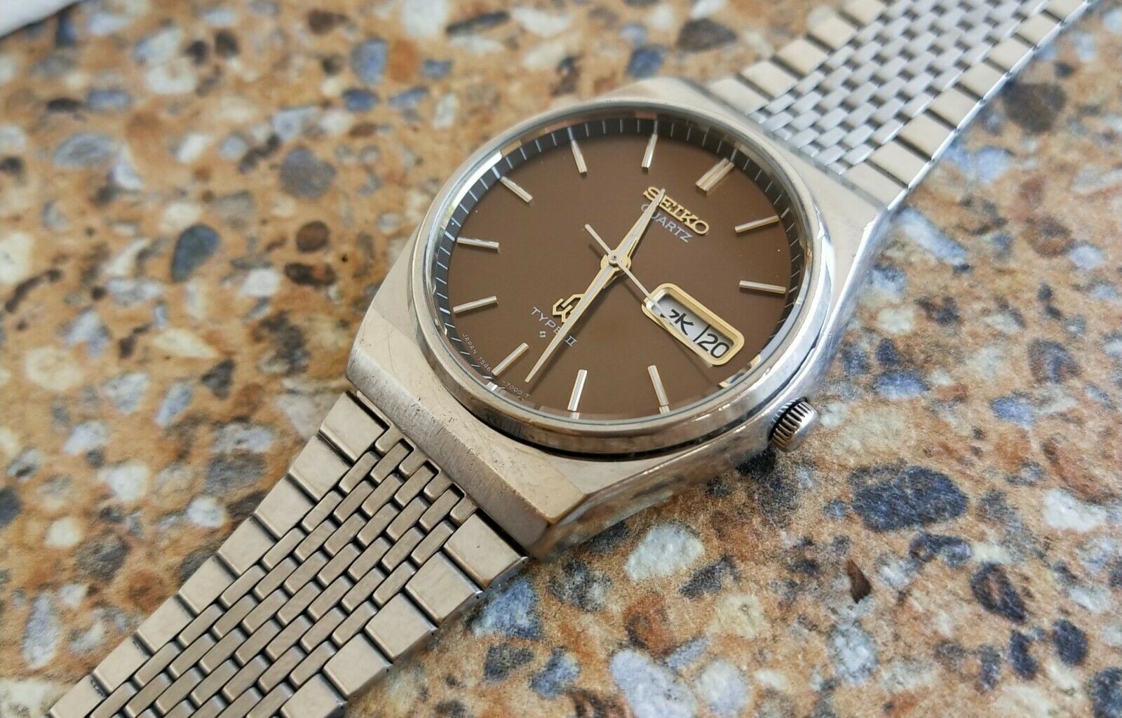 Vintage Seiko Quartz Type II (SQ) JDM 7546 700A August 1977 Kanji