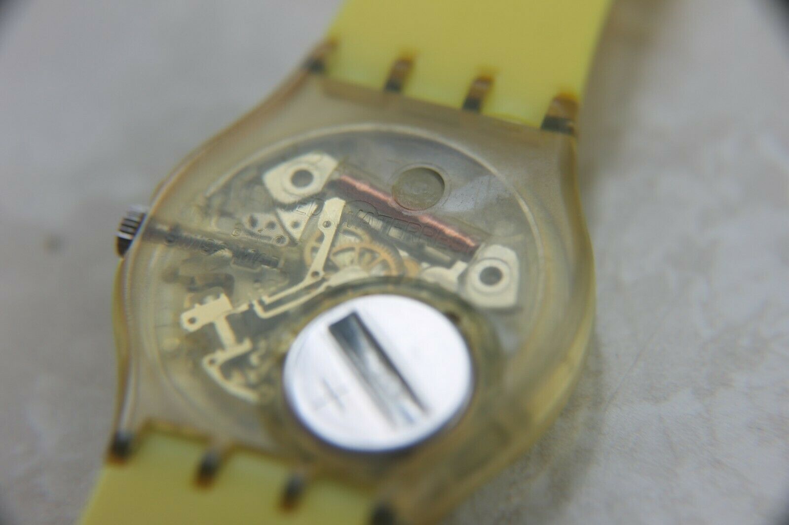 SWATCH GK209 TRANSPARENT AG1994 VINTAGE WatchCharts