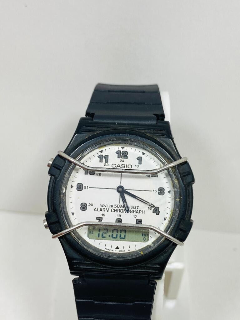 Vintage Casio 1301 AW-5 Casio Ana-Digi Men's Wristwatch Japan