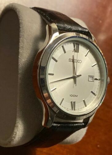Seiko Men's Watch 6N42-00F0 Quartz Black Gray Dial Two Tone