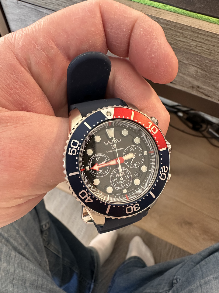 275 USD] FS: Seiko SSC748 Diver's Chronograph PADI Special Edition Solar  Mechaquartz | WatchCharts