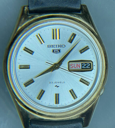 Seiko 5 Day Date Automatic 23 Jewel 5126-7010 Just Serviced