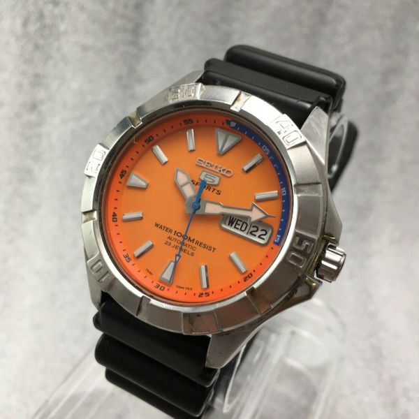 Vintage Seiko 5 Sports 100m Automatic 23 Jewels Diver Orange