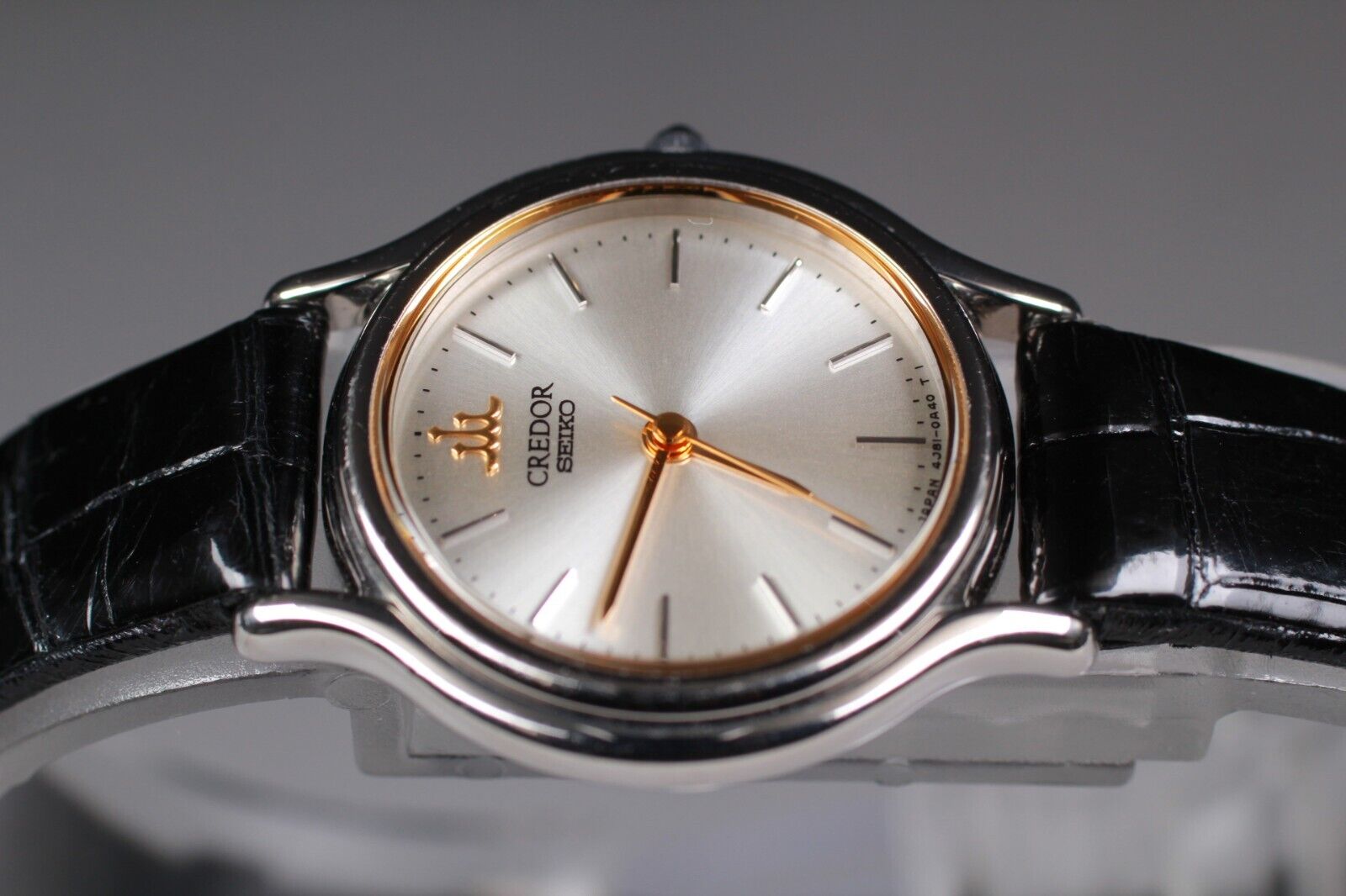 N.Mint ] SEIKO Credor Quartz 4J81-0A40 Silver Dial Women's Watch