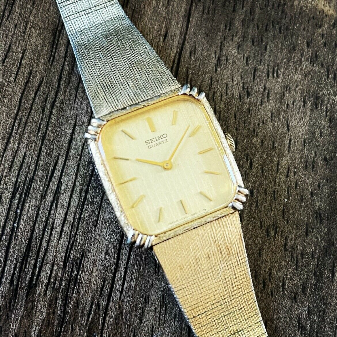 RARE Vintage 1980s Seiko 1400-5480 Ladies Quartz Watch Made in Japan Gold  Tone | WatchCharts