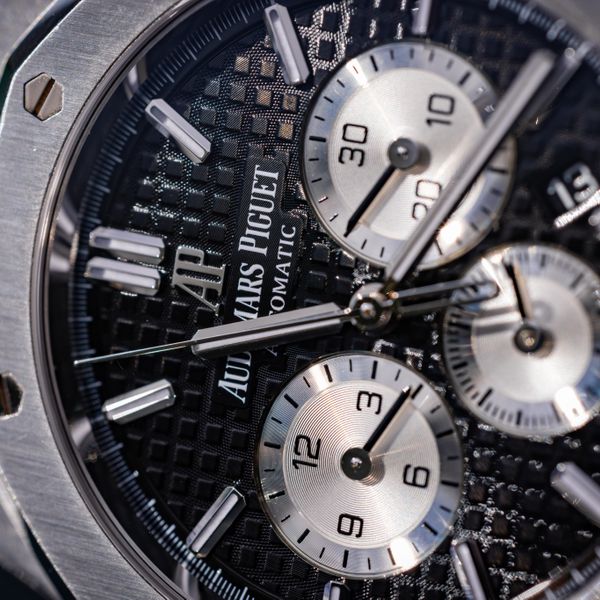 [WTS] Audemars Piguet Royal Oak Chronograph Reverse Panda | WatchCharts