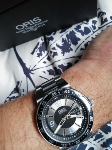 Oris Williams F1 Day Date 01 635 7613 4174-07 8 24 75