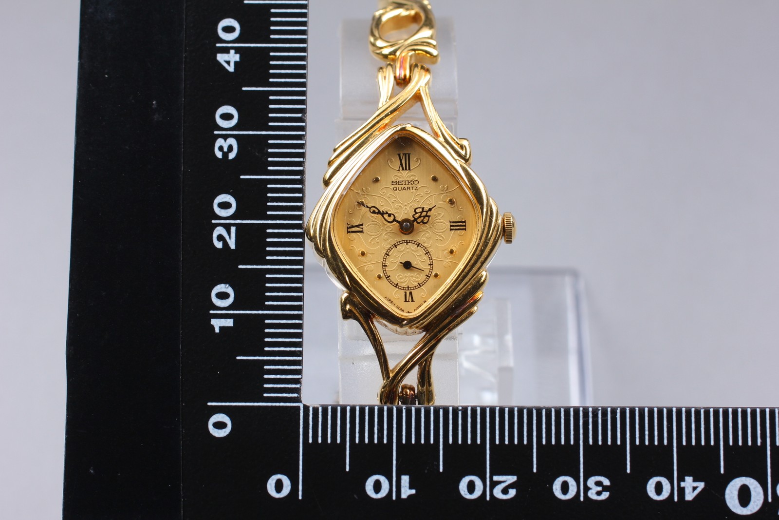 Vintage 1982 [N MINT] Seiko Bracelet 1428-5130 Gold Roman Small Qz