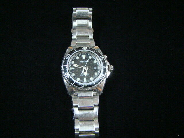Vintage Seiko Kinetic 5M62-OBLO 200m Black Diver Men's Wrist Watch  Parts/Repair | WatchCharts