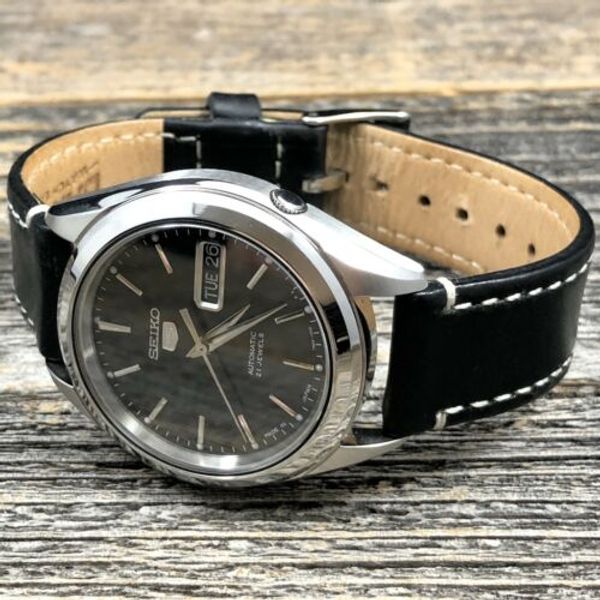 Seiko SNKL23J1 Men's Wristwatch - Upgraded Sapphire Crystal - Leather ...