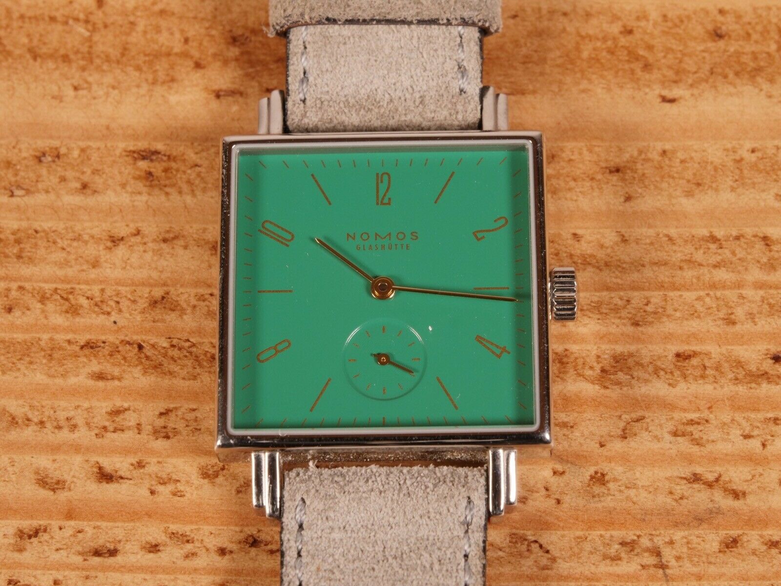 NOMOS Glashutte Tetra 489 Clarchen Watch Green Dial Square Watch