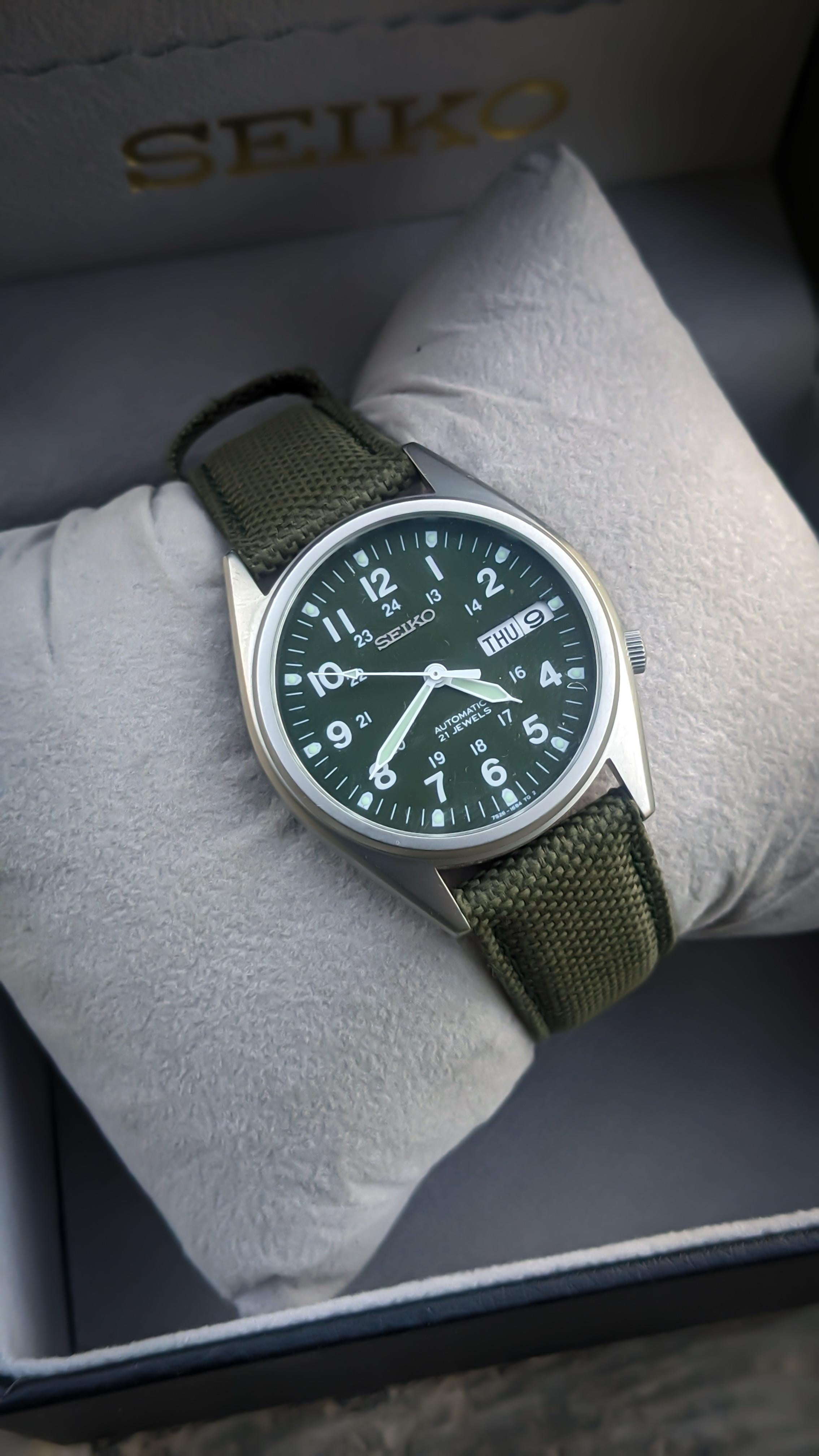wts] Seiko SKX Military field Green Dial Automatic SKX427 7S26