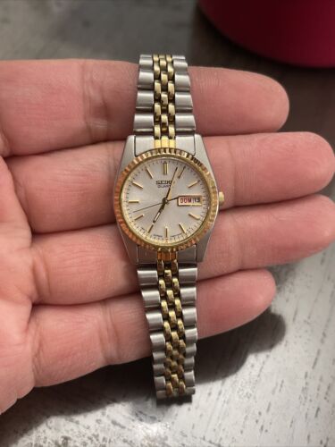 Ladies Two Tone Seiko Quartz Watch 7N83 0041 Jubilee Bracelet