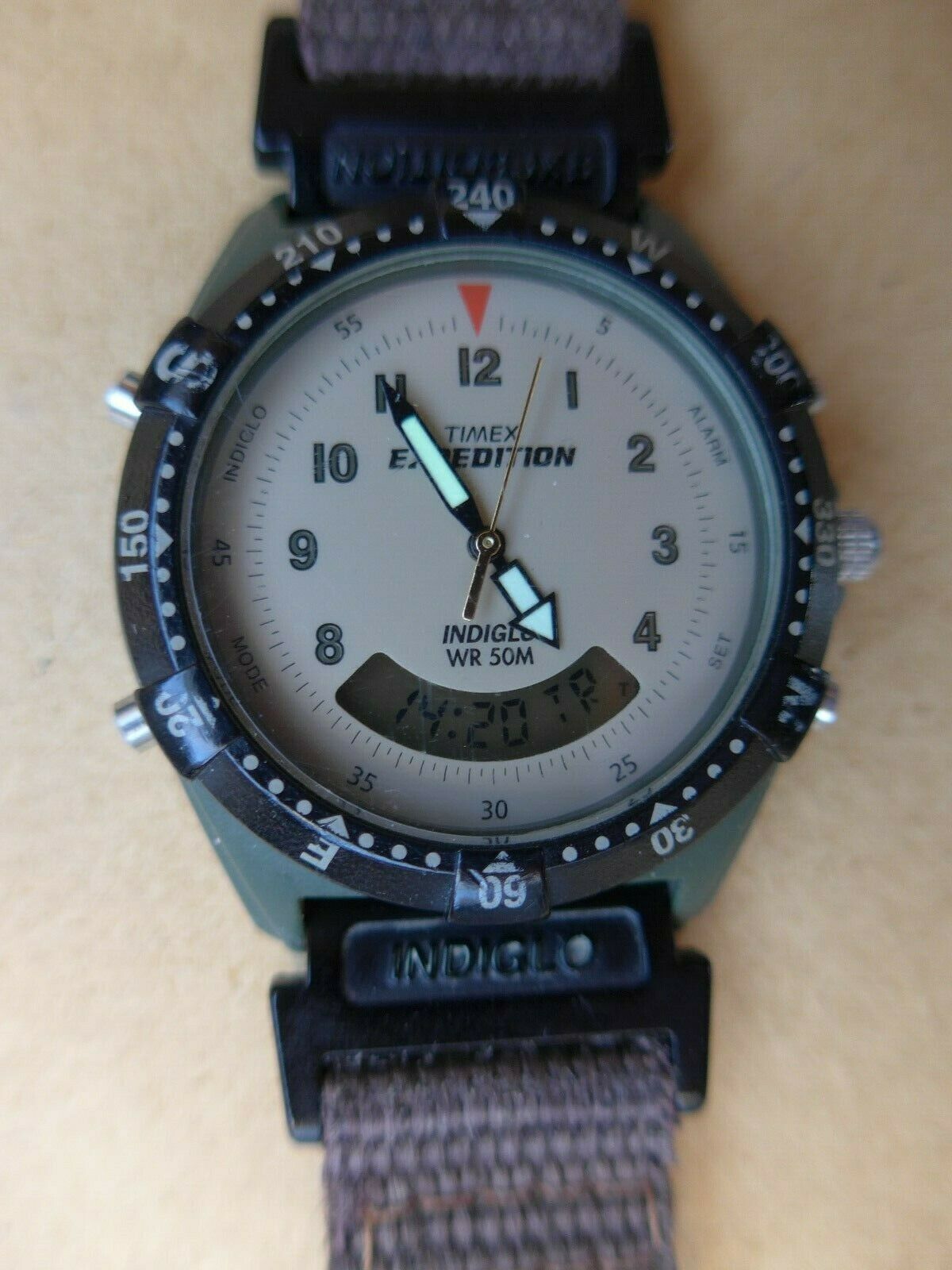 timex expedition cr2016