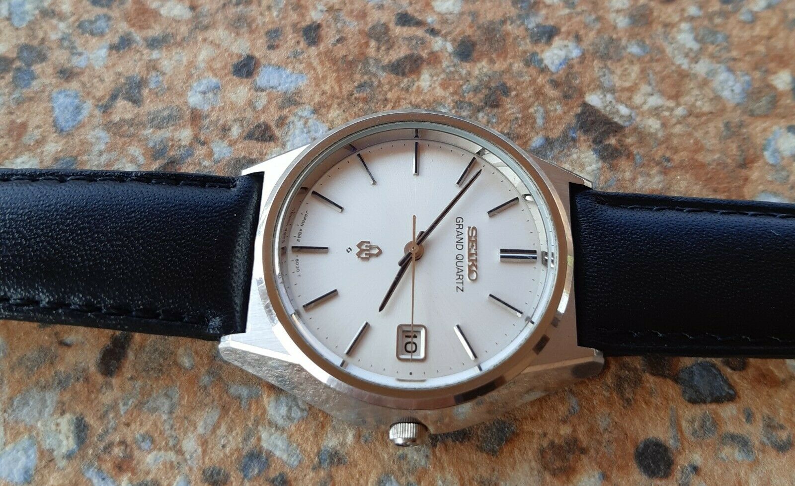 Vintage Seiko Grand Quartz 4842 8040 October 1975 JDM 37.5 Vintage Seiko Grand Quartz 4842 8040 October 1975 JDM 37.5