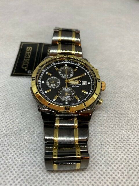 Seiko SNAA30 Black and Gold Chronograph | WatchCharts