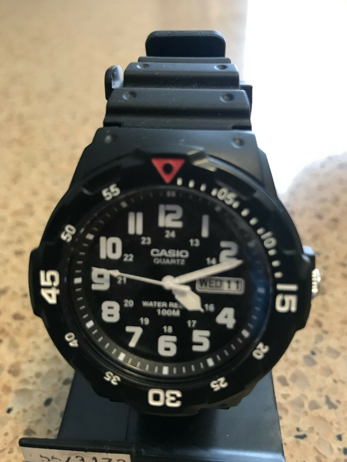 casio 3 hand analog rotating bezel