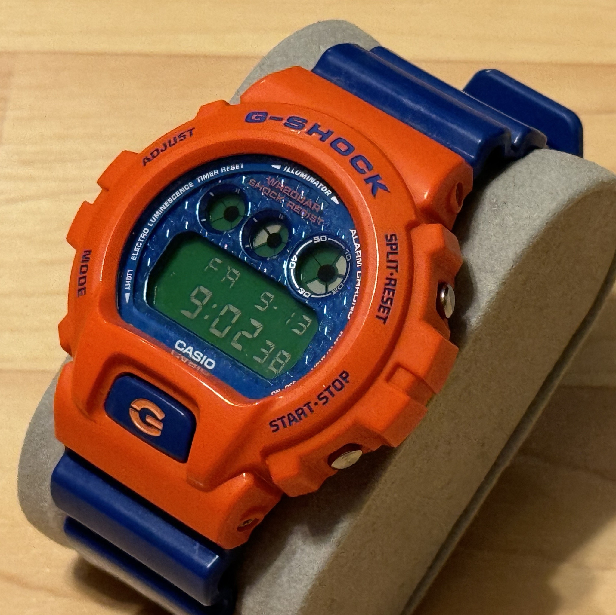 WTS] Casio G-Shock DW-6900SC-4 Crazy Colors Orange & Blue w