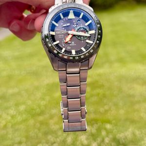SEIKO プロスペックス V195-0AB0 SEIKO SOLAR PROSPEX V195 0AB0 | WatchCharts Marketplace